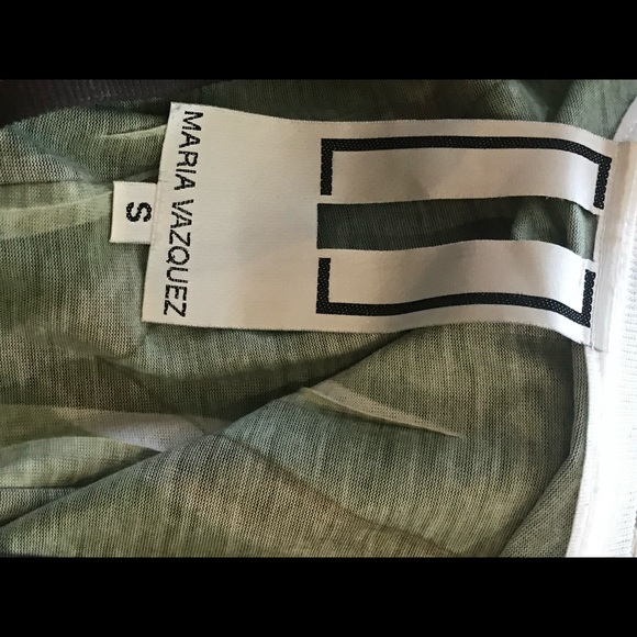 Maria Vazquez Design Very Stylish printed tunic - Picture 6 of 7